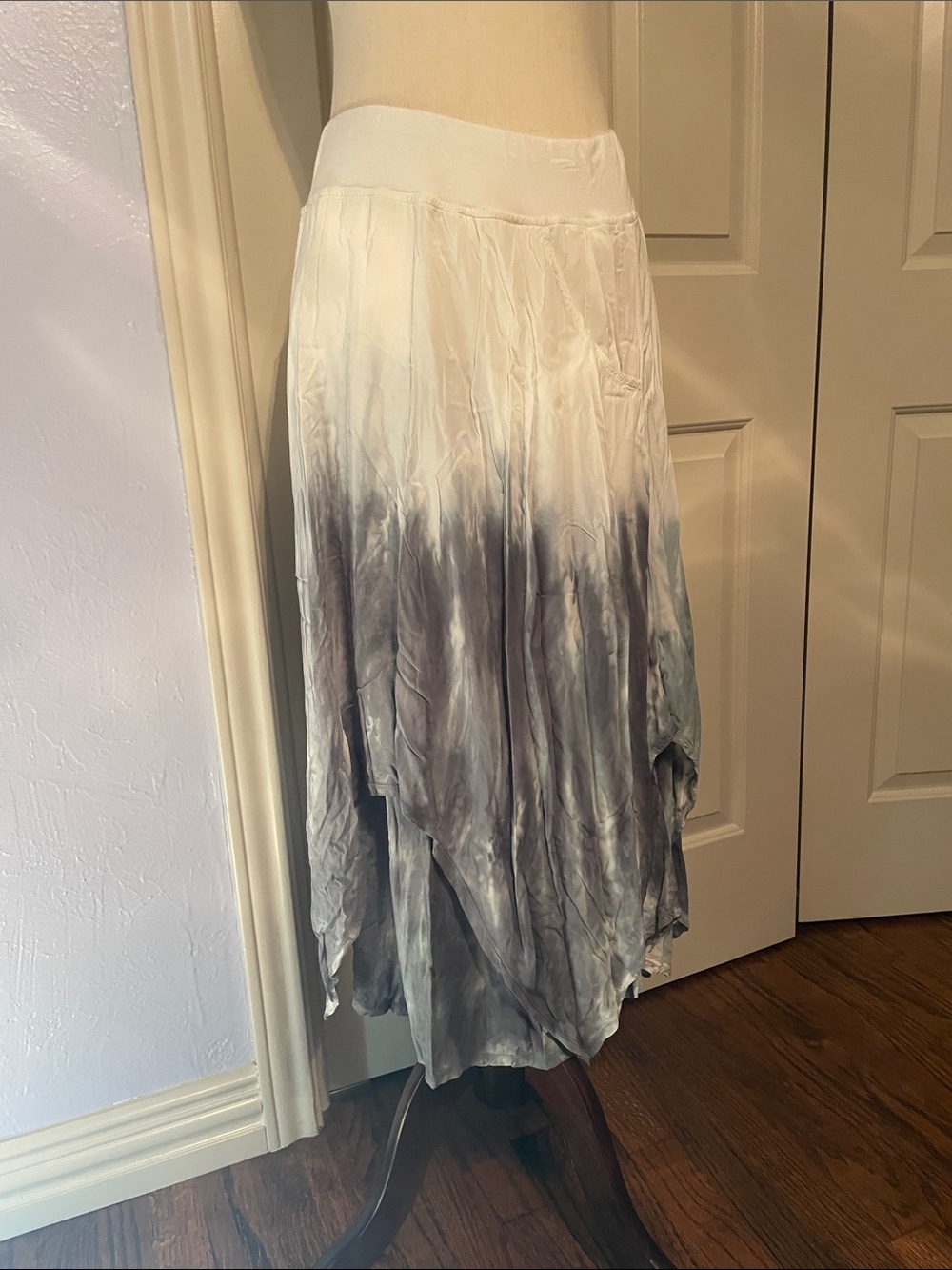 XCVI White to Gray Ombre Handkerchief-Hem Skirt